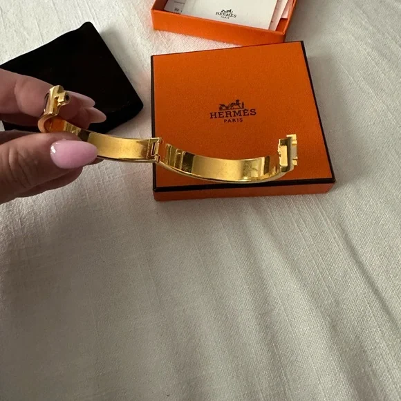 Hermés CLIC H BRACELET - Picture 4 of 11